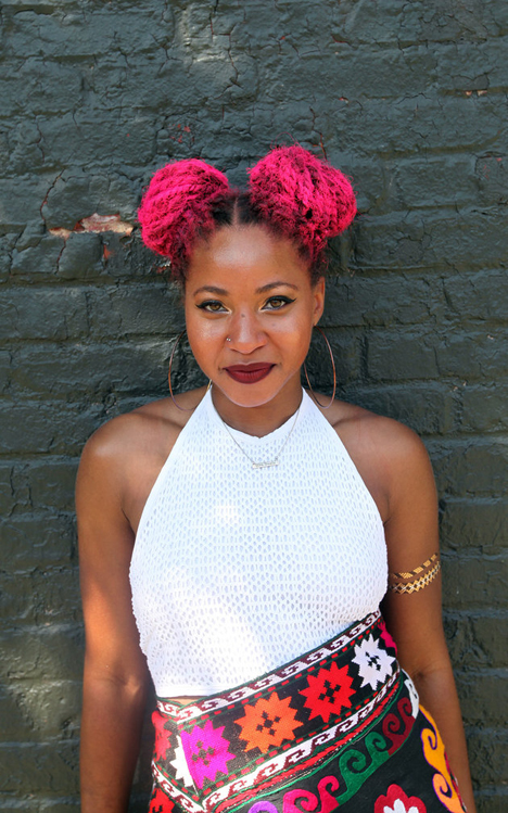 10 Holiday-Ready NYC Street Style Looks | Marley hair, Twist hairstyles, Hair  styles