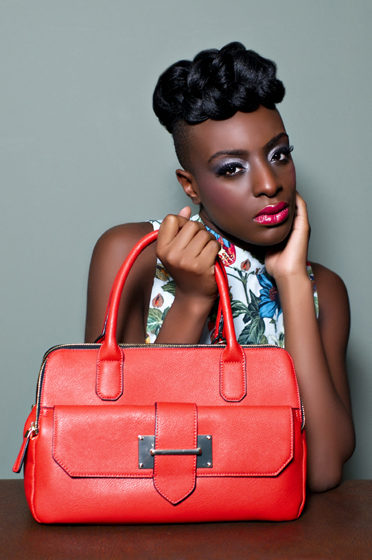 04_Ravinder_Crone_Photographer_Handbag_Lookbook
