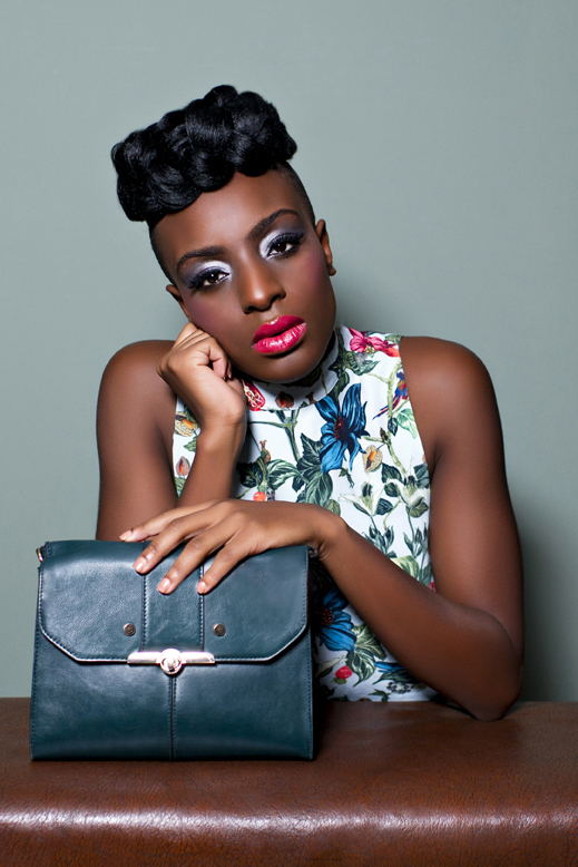 05_Ravinder_Crone_Photographer_Handbag_Lookbook