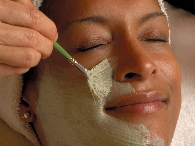 What no one tells you about chemical peels for black skin |