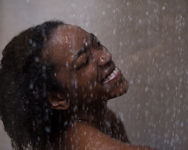 We put  two shower heads to the wash day test