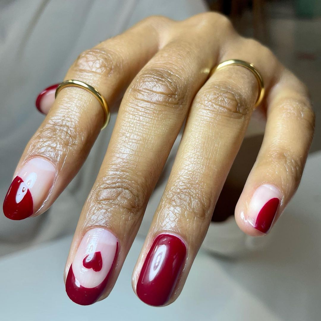 Christmas nails design by @nomm_london