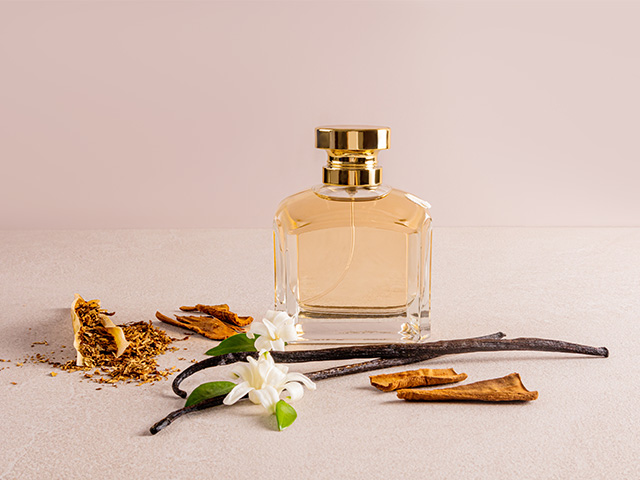 Eco-Friendly Fragrances: Sustainable Perfume Practices Worldwide